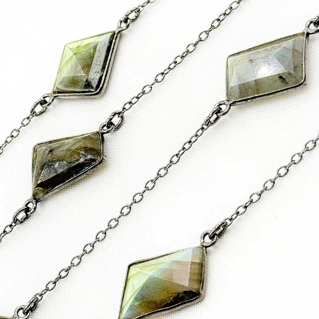 Labradorite Rectangle Shape Bezel Oxidized Connected Wire Chain. LAB116