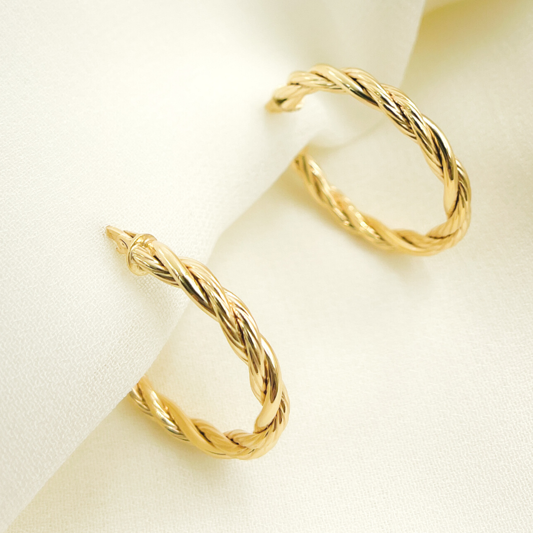 14K Solid Gold Twisted Hoop Earrings. 