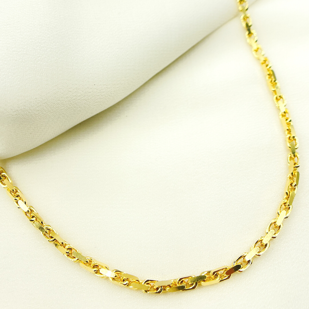 135R04CLH4. 14K Solid Gold Diamond Cut Box Link Chain