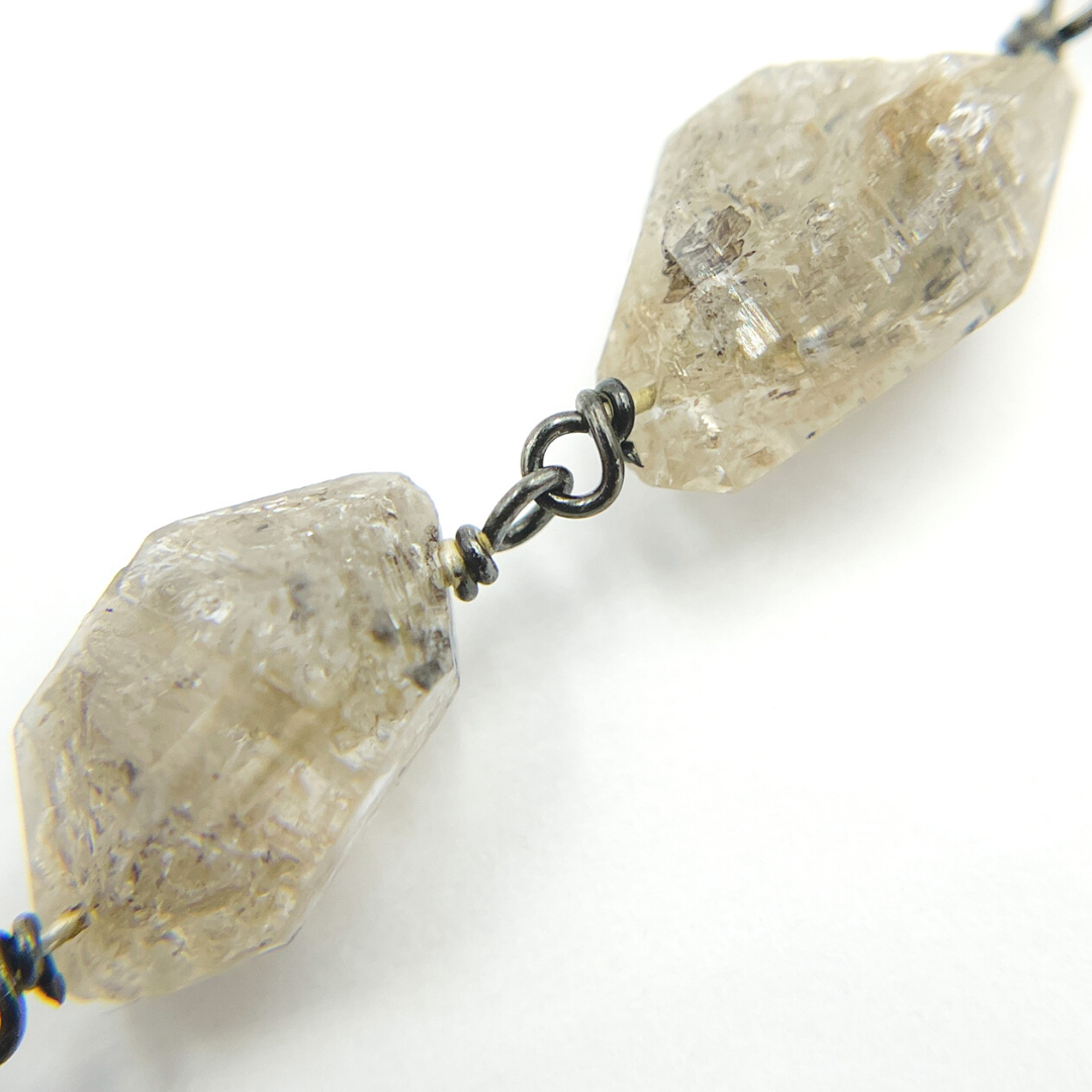 Diamond Quartz Organic Shape Oxidized Wire Chain.