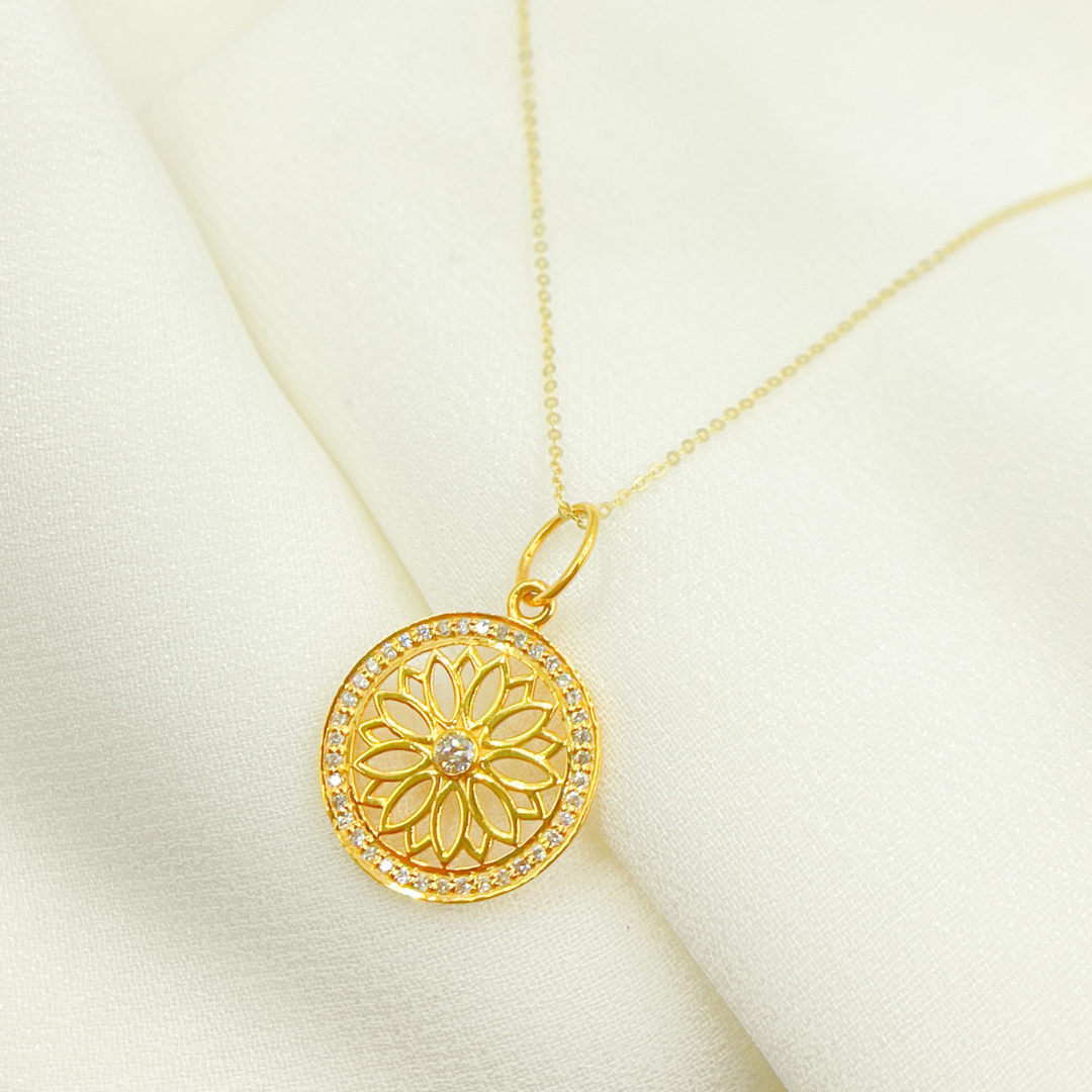 14K Solid Gold Circle Pendant with Diamonds. GDP232