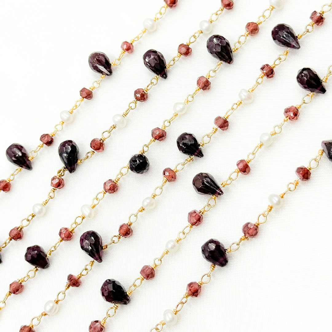 Garnet & Pearl Gold Plated Wire Chain.