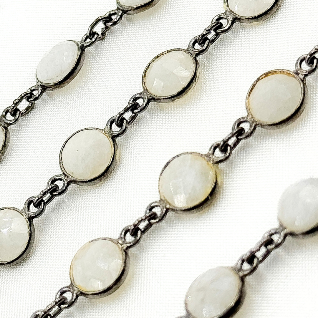 White Moonstone Round Shape Bezel Oxidized Wire Chain