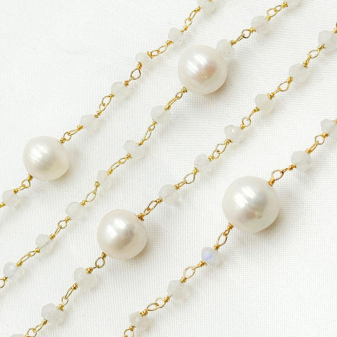 White Moonstone & Pearl Gold Plated 925 Sterling Silver Wire Chain. WMS42