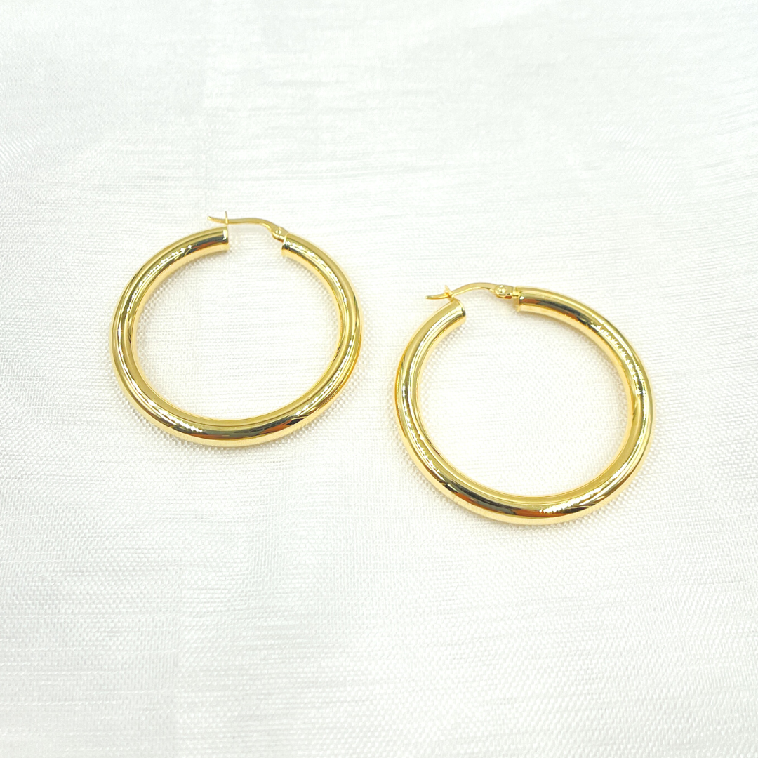 GER163. 14K Solid Gold Hollow Smooth Hoop