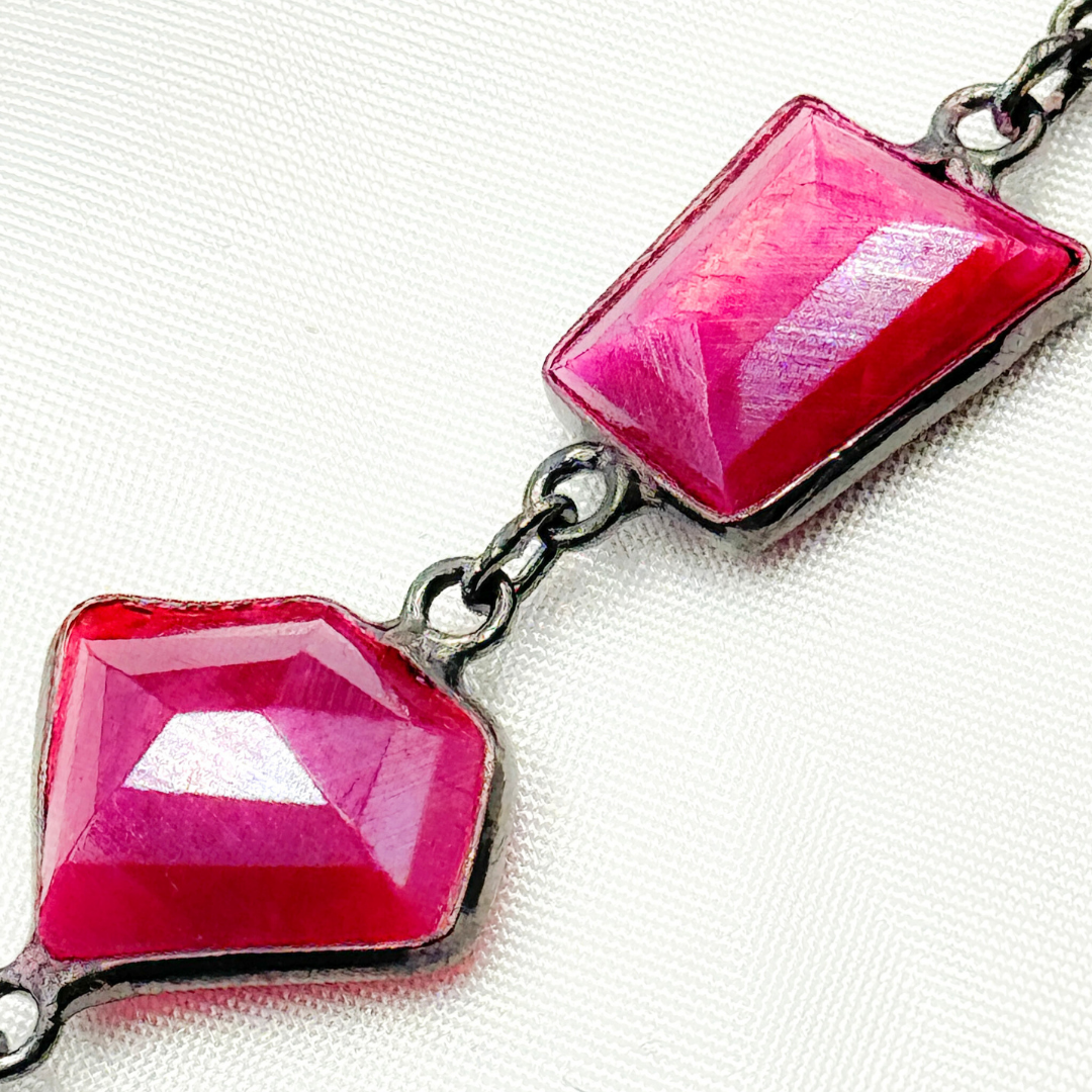 Coated Red Quartz Rectangle Shape Bezel Oxidized Wire Chain. CQU48