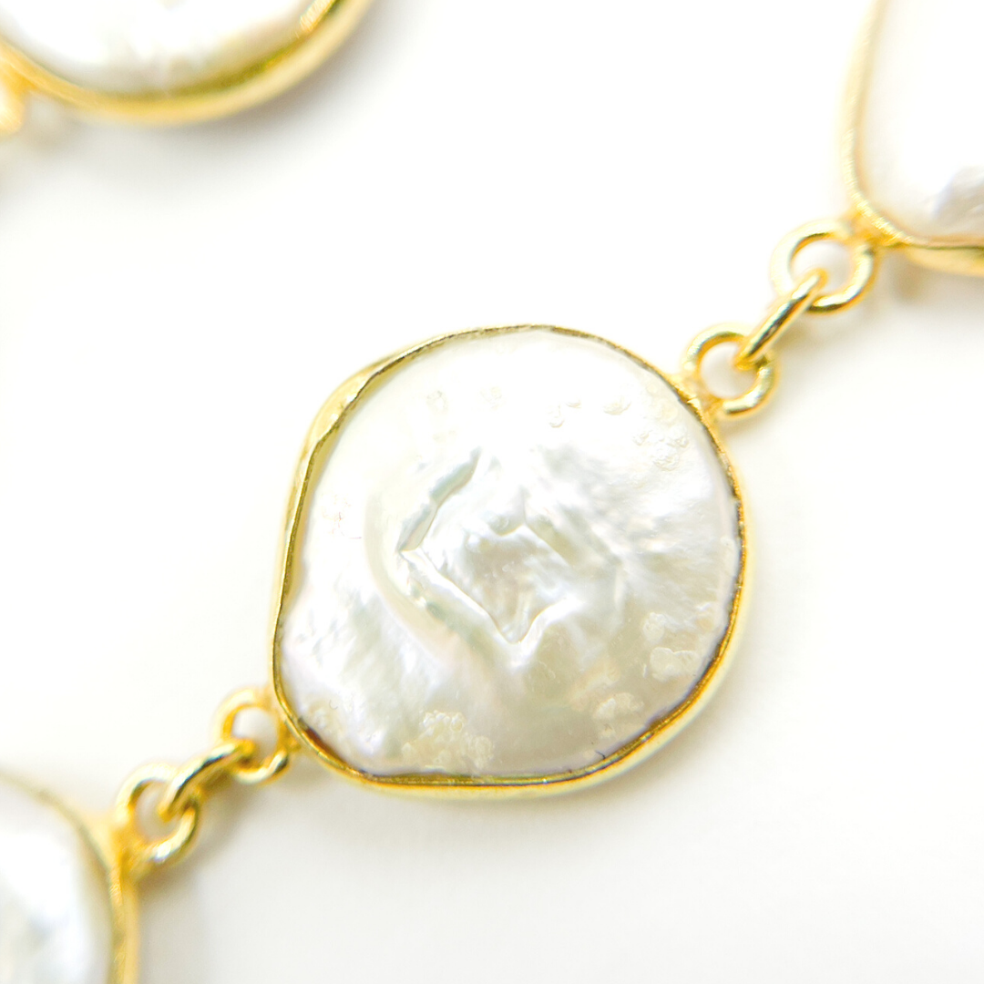 Pearls Round Shape Bezel Gold Plated Wire Chain. PRL2