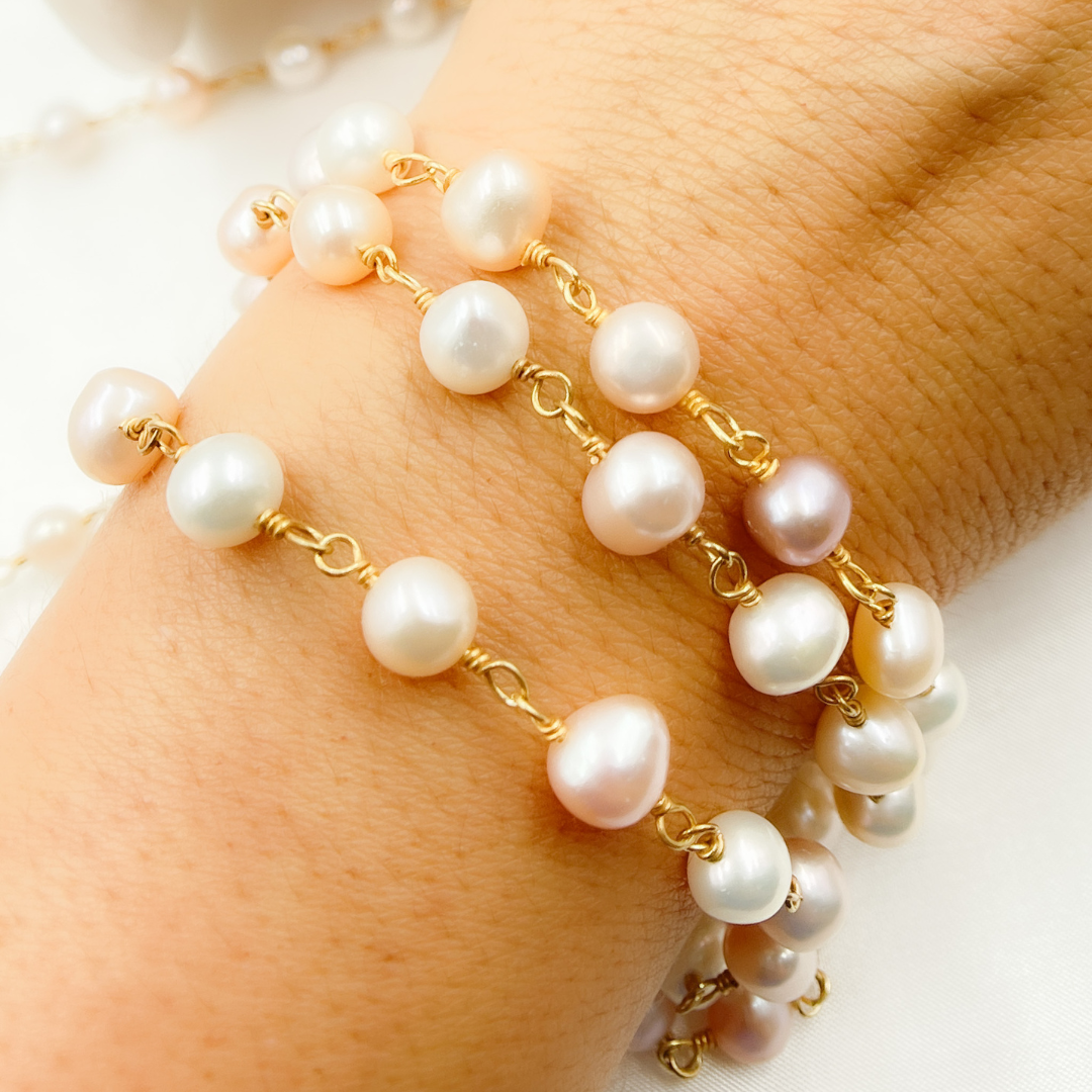 Peach Pearl Round Gold Plated Wire Chain