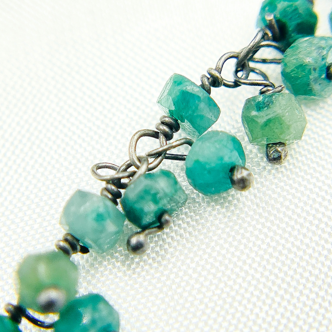 Emerald Cluster Dangle 3.5mm Oxidized Wire Chain. EME9