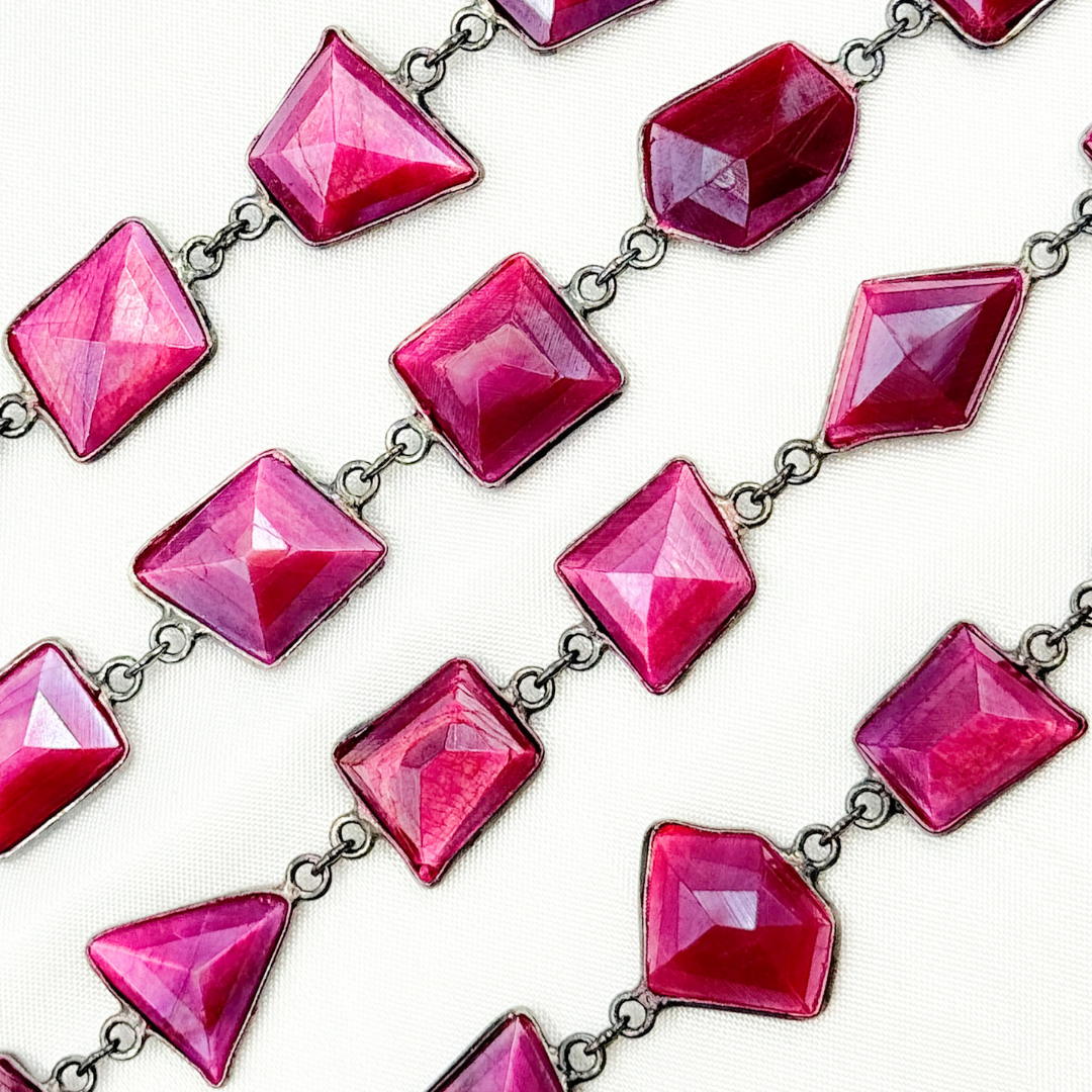 Coated Red Quartz Rectangle Shape Bezel Oxidized Wire Chain. CQU48